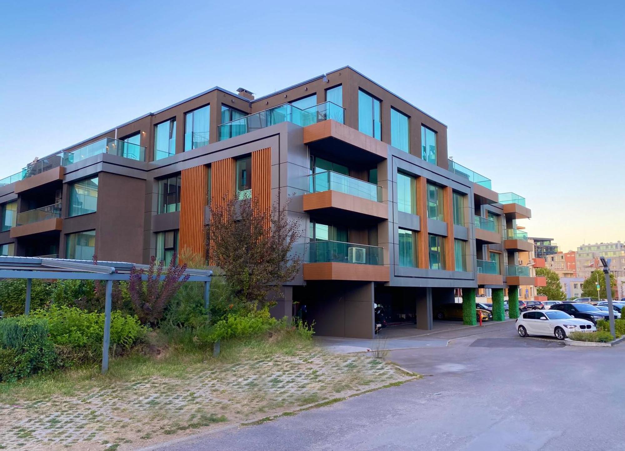 Emirates Lux Apartment And Parking 索菲亞 外观 照片